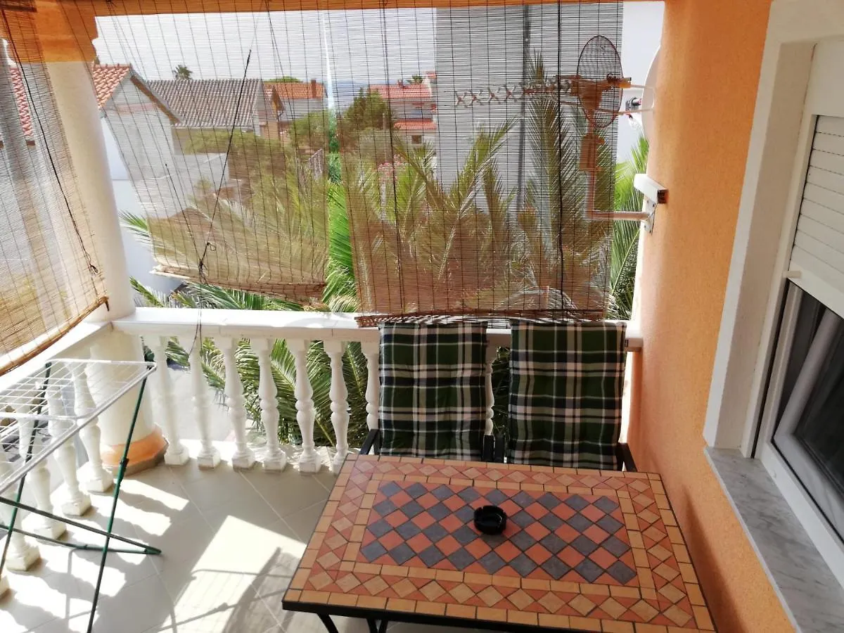 Cozy Apartment Tuka 4 Near The Beach Vir