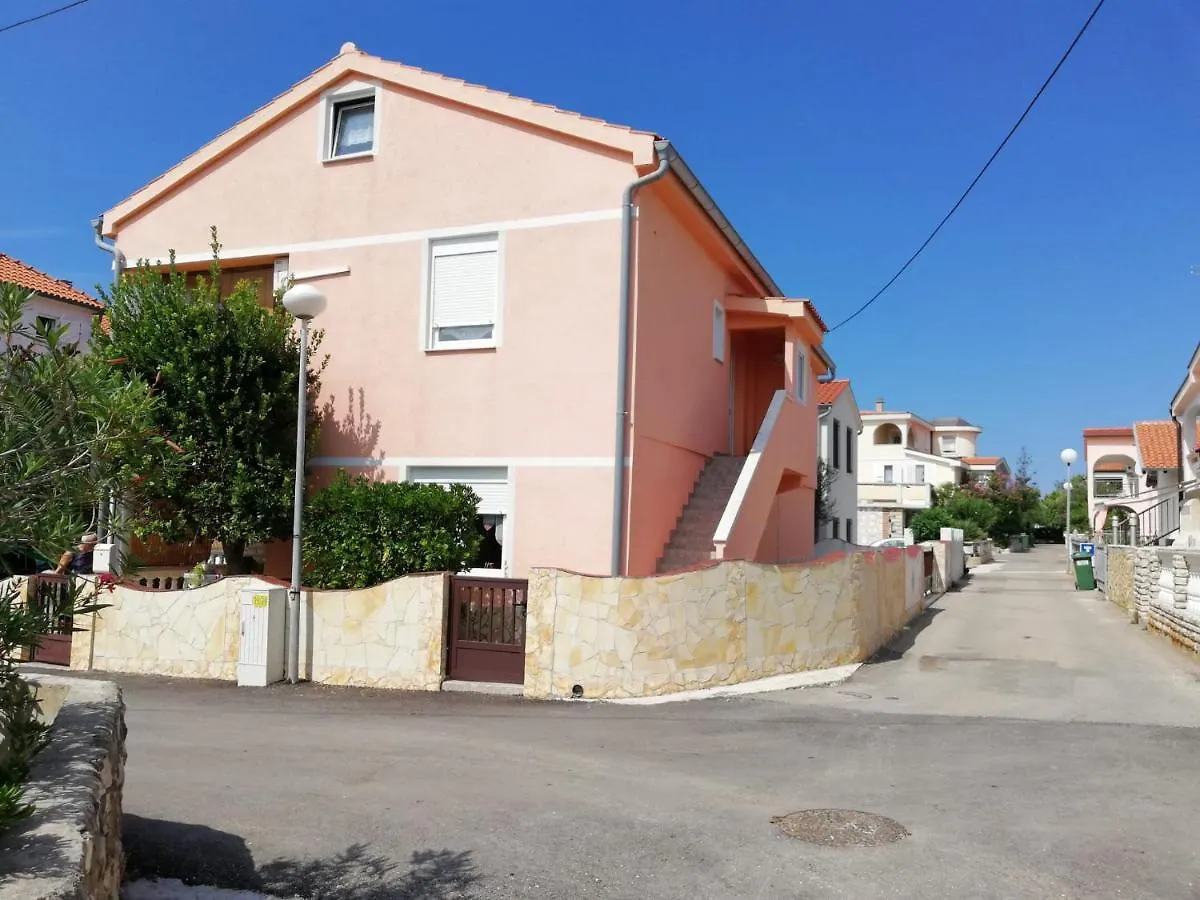 Cozy Apartment Tuka 4 Near The Beach Vir 0*,  Croatia