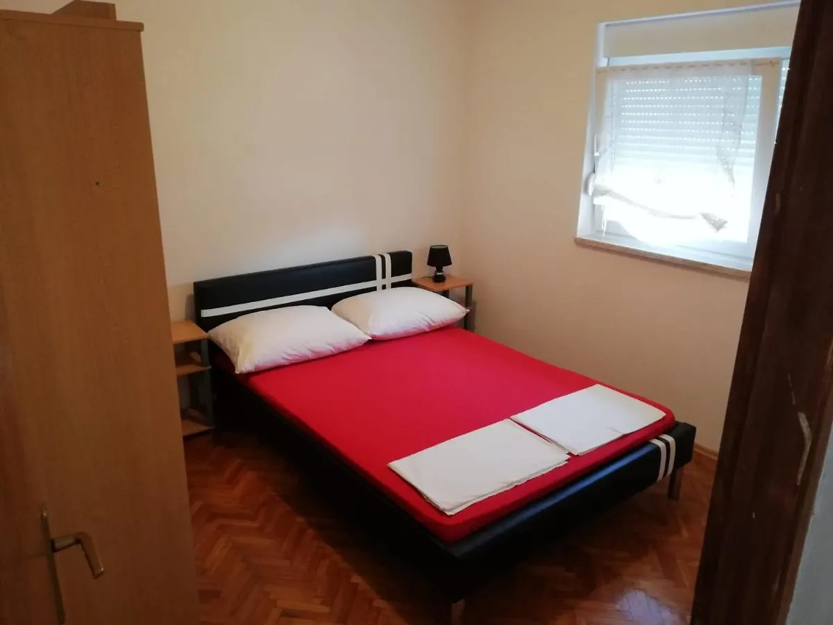 Cozy Apartment Tuka 4 Near The Beach Vir Croatia
