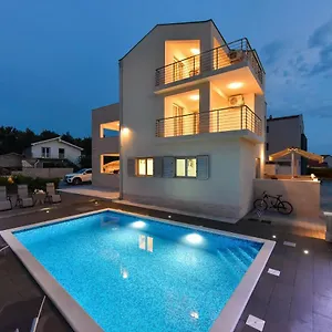 Apartament Iva